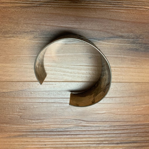 Vintage Filigree Bangle Jewelry Bracelet - Picture 4 of 8